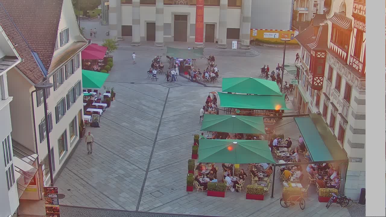 Marktplatz (Sicht von Stadtarchiv) Marktplatz (Sicht von Stadtarchiv)